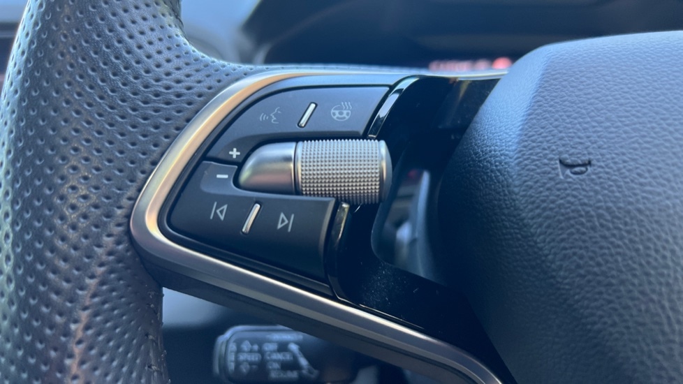 Used Skoda Karoq 2024 for sale - 76441924: Photo 27