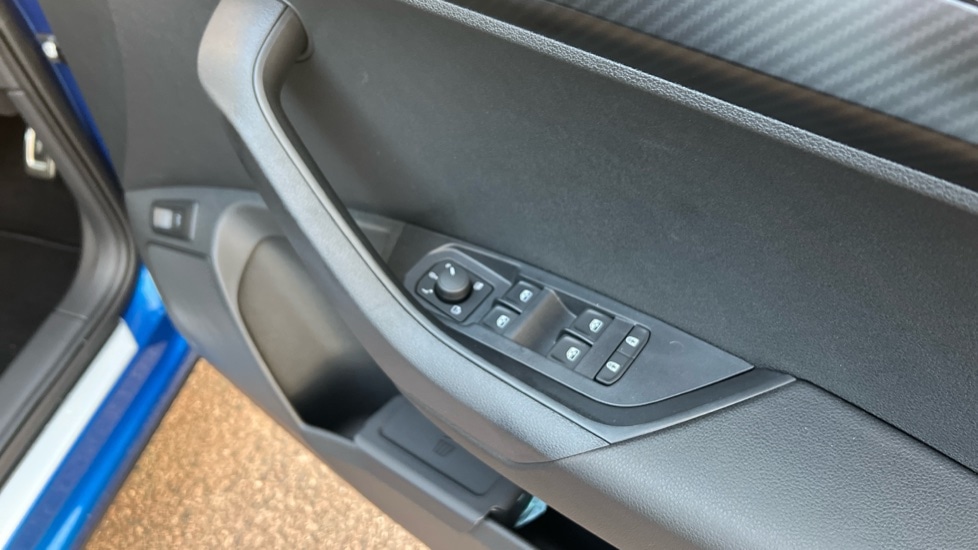 Used Skoda Karoq 2025 for sale - 76338720: Photo 34
