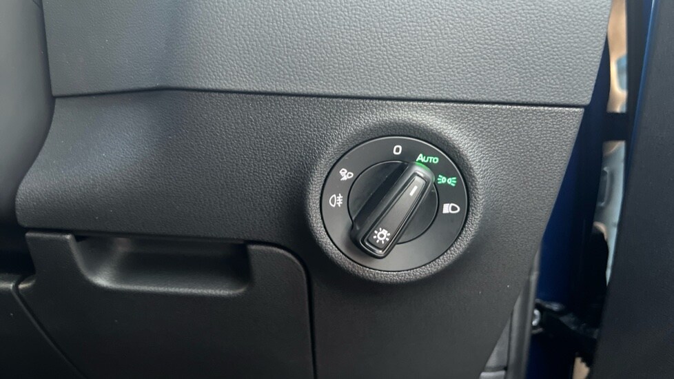Used Skoda Karoq 2025 for sale - 76338720: Photo 51