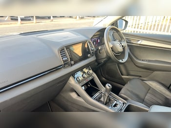 Used Skoda Karoq 2024 for sale - 76328297: Photo