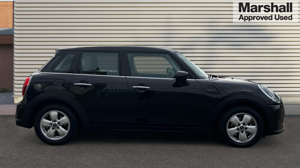 Used MINI Hatch 2021 for sale - 76315828: Photo 2