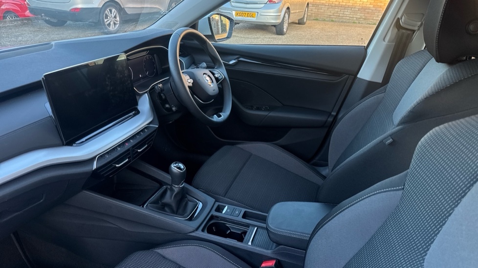 Used Skoda Octavia 2024 for sale - 77052673: Photo 2