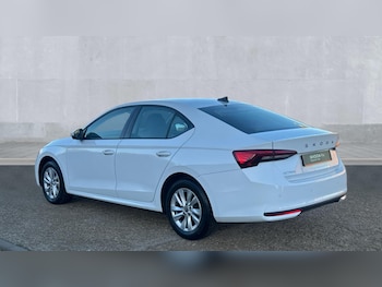 Used Skoda Octavia 2024 for sale - 77052673: Photo