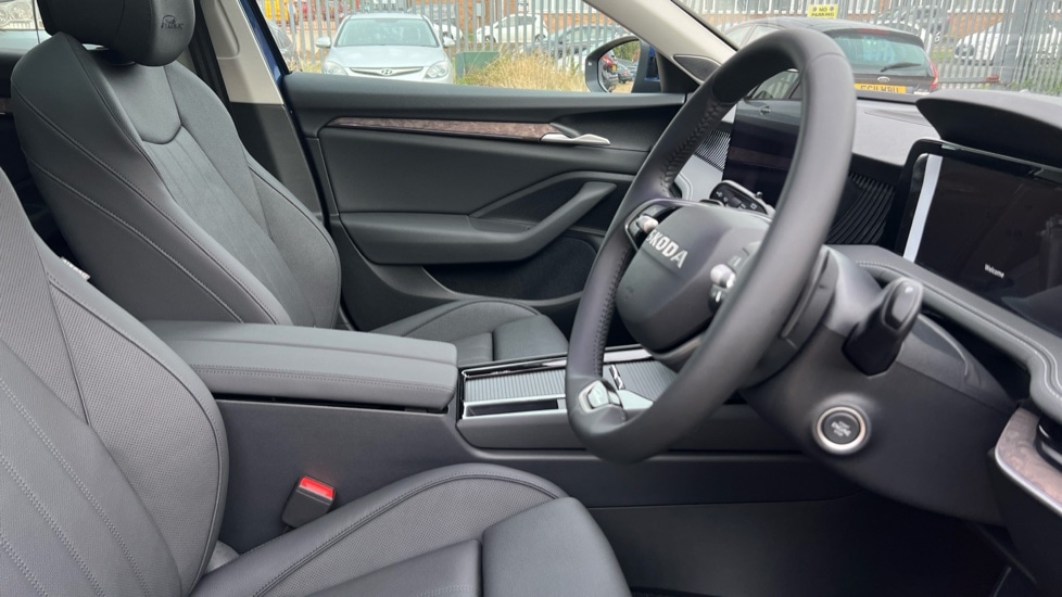 Used Skoda Superb 2025 for sale - 76871303: Photo 26