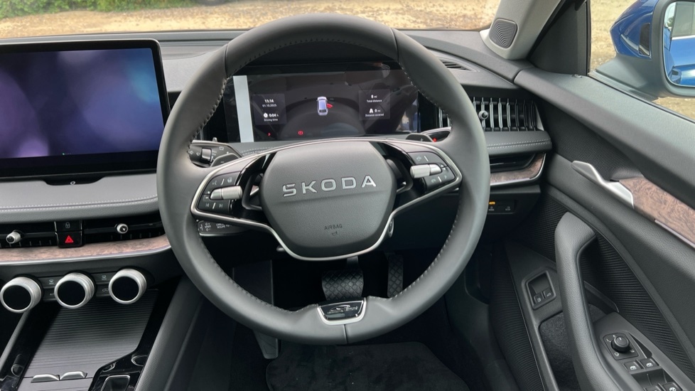 Used Skoda Superb 2025 for sale - 76871303: Photo 27