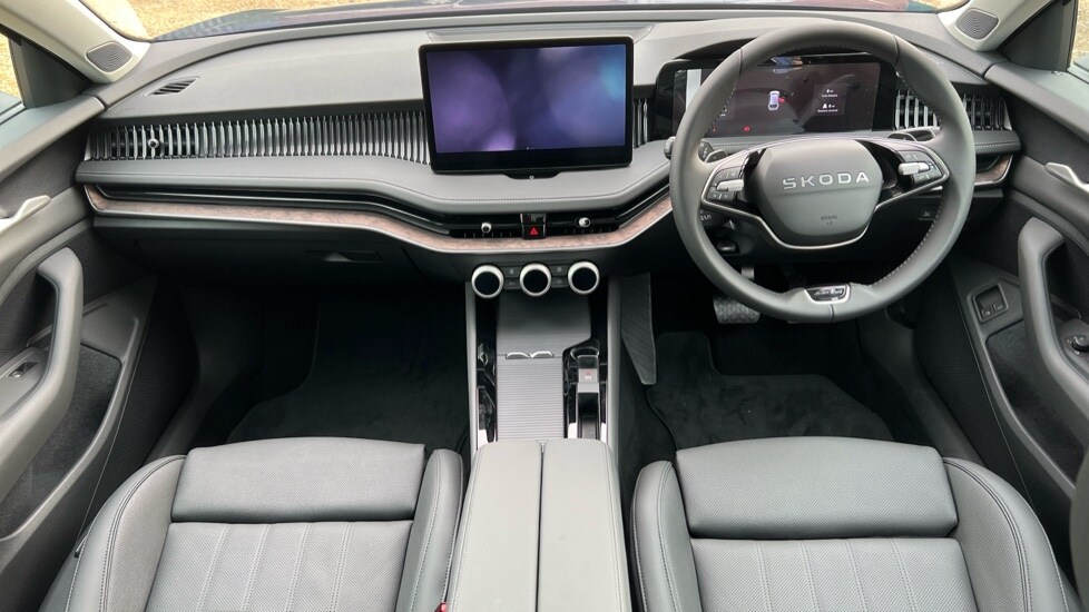 Used Skoda Superb 2025 for sale - 76140348: Photo 12