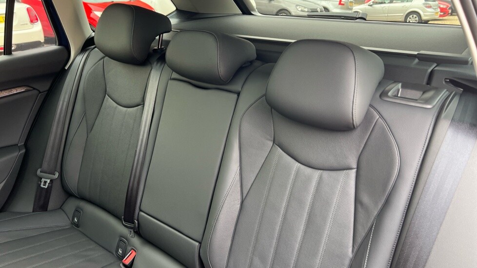 Used Skoda Superb 2025 for sale - 76140348: Photo 15