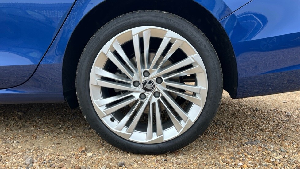 Used Skoda Superb 2025 for sale - 76140348: Photo 20