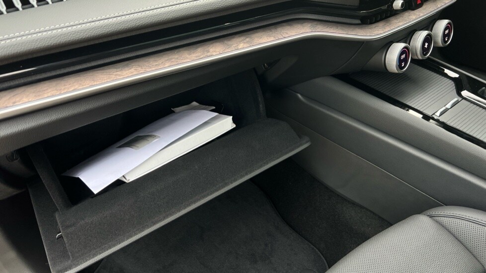 Used Skoda Superb 2025 for sale - 76140348: Photo 37