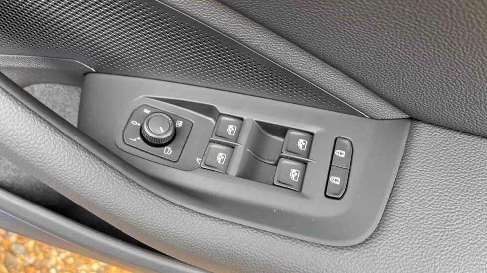 Used Skoda Superb 2025 for sale - 76140348: Photo 42