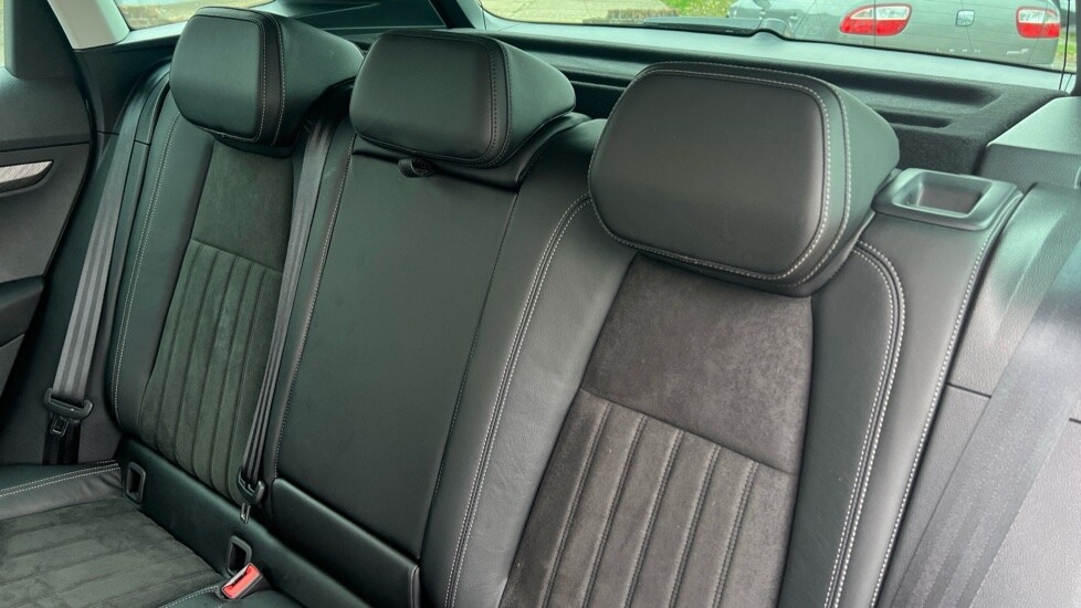 Used Skoda Karoq 2024 for sale - 76272862: Photo 15