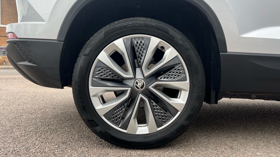 Used Skoda Karoq 2024 for sale - 76272862: Photo 18