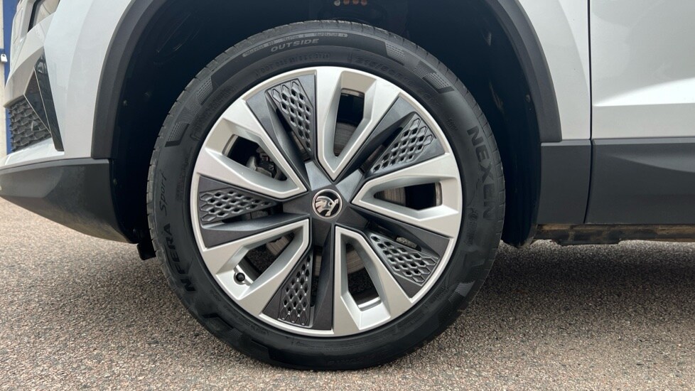 Used Skoda Karoq 2024 for sale - 76272862: Photo 19