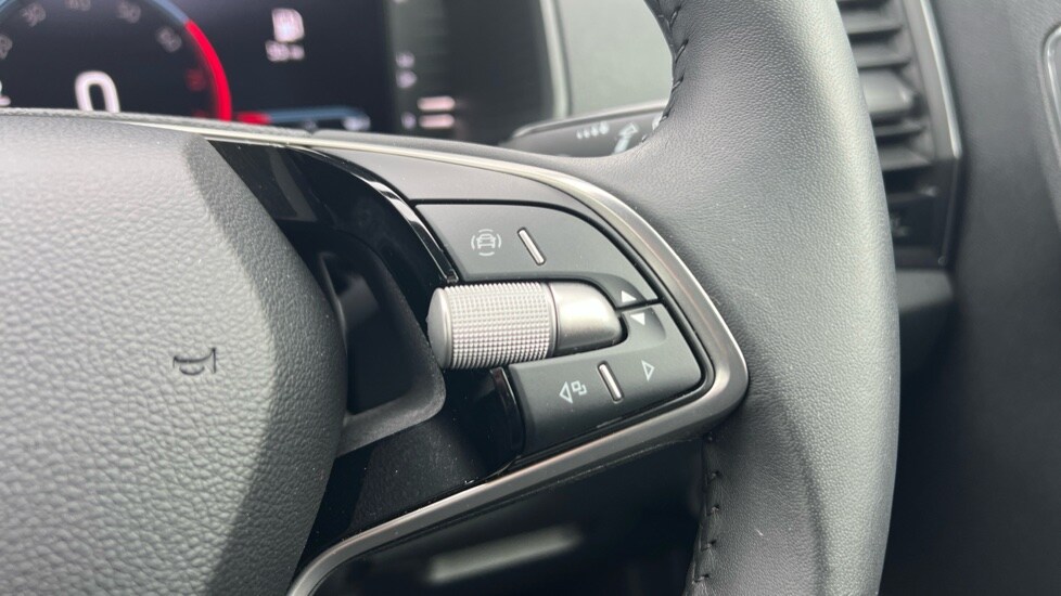 Used Skoda Karoq 2024 for sale - 76272862: Photo 35