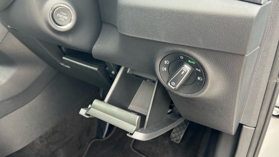 Used Skoda Karoq 2024 for sale - 76272862: Photo 38