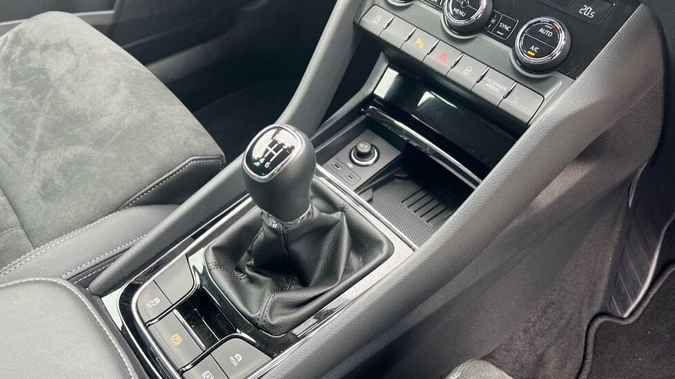 Used Skoda Karoq 2024 for sale - 76272862: Photo 39