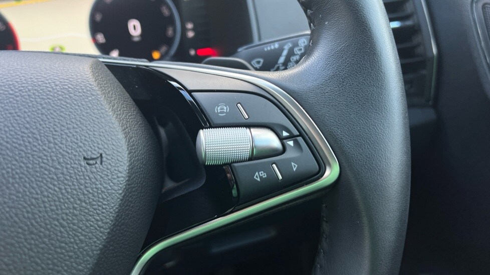 Used Skoda Karoq 2024 for sale - 76869475: Photo 35