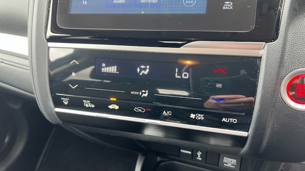 Used Honda Jazz 2018 for sale - 75997021: Photo 34