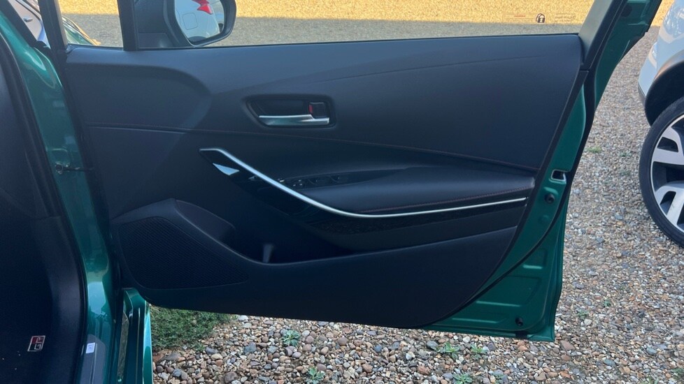 Used Toyota Corolla 2025 for sale - 76168900: Photo 40