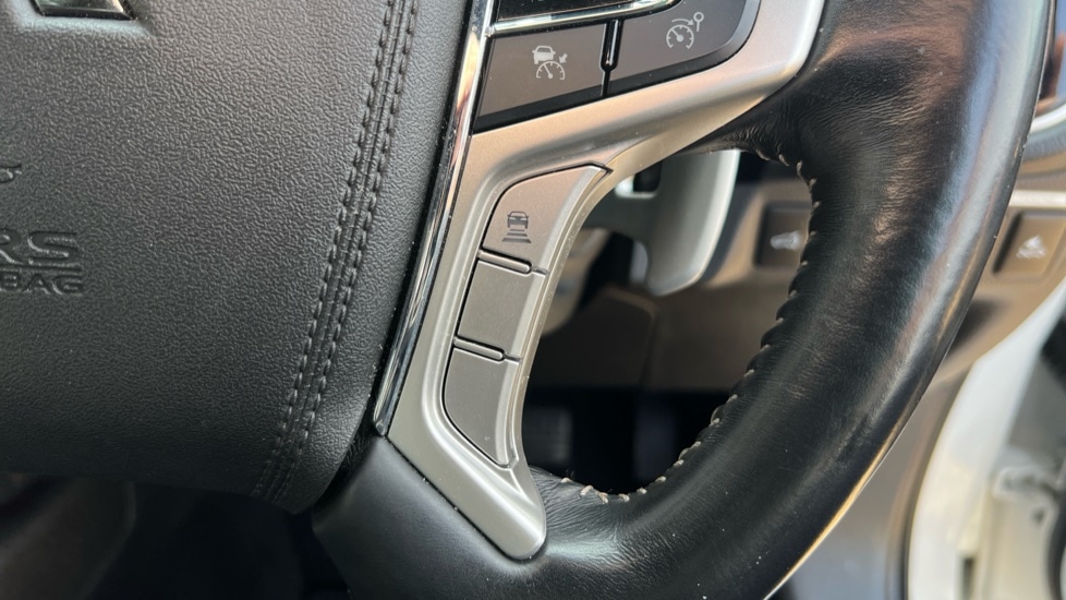 Used Mitsubishi Outlander 2018 for sale - 76869979: Photo 41