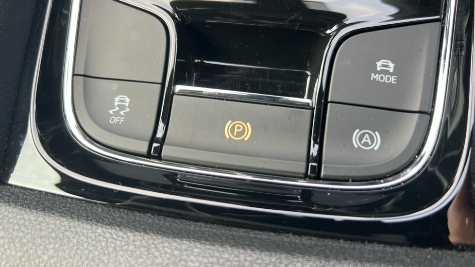 Used Skoda Karoq 2024 for sale - 76442126: Photo 65