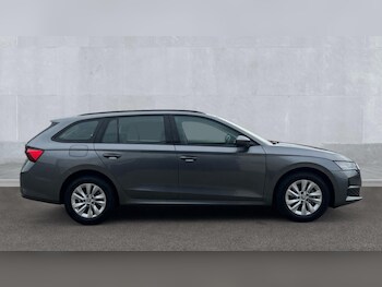 Used Skoda Octavia 2024 for sale - 75934616: Photo