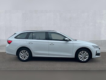 Used Skoda Octavia 2024 for sale - 75382719: Photo