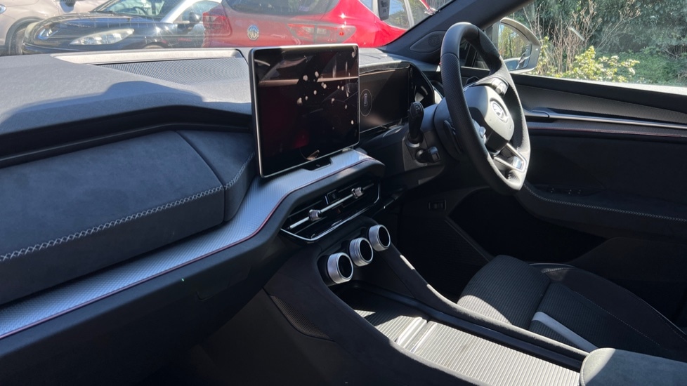 Used Skoda Kodiaq 2025 for sale - 76869218: Photo 2