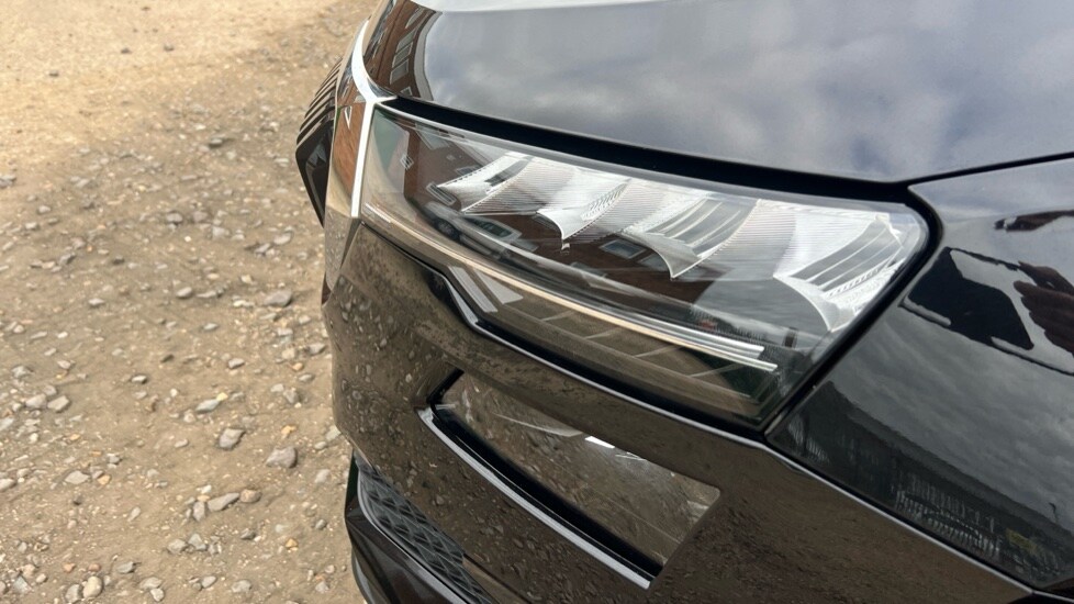 Used Skoda Karoq 2024 for sale - 76261670: Photo 30
