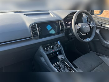 Used Skoda Karoq 2025 for sale - 76871558: Photo