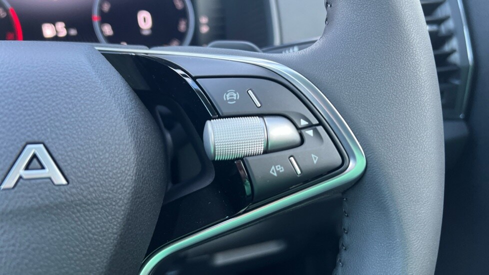 Used Skoda Karoq 2025 for sale - 76871558: Photo 35