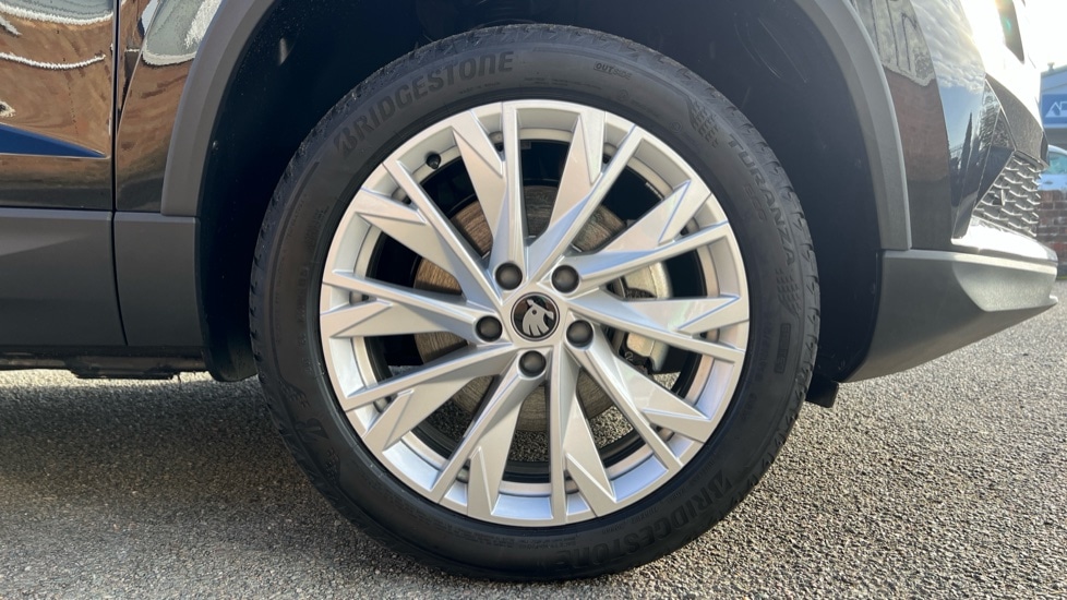 Used Skoda Karoq 2025 for sale - 76871558: Photo 5