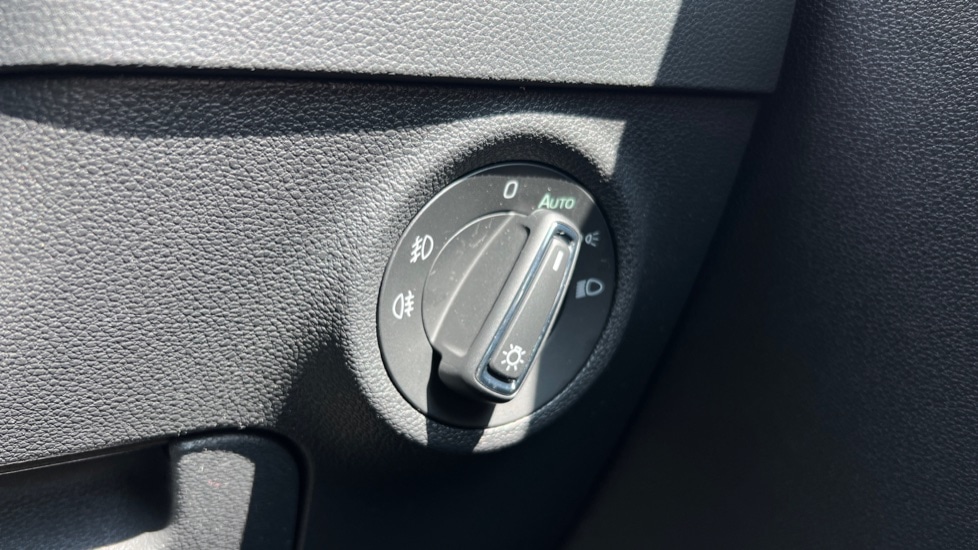 Used Skoda Karoq 2025 for sale - 76514907: Photo 25