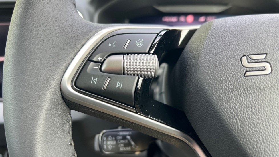 Used Skoda Karoq 2025 for sale - 76514907: Photo 27