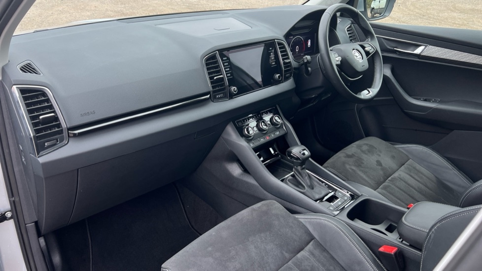 Used Skoda Karoq 2024 for sale - 76037610: Photo 2