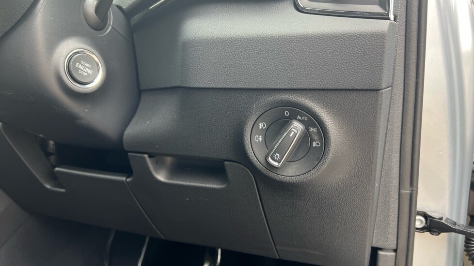 Used Skoda Karoq 2024 for sale - 76037610: Photo 35