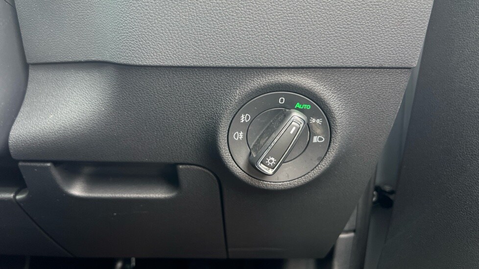 Used Skoda Karoq 2024 for sale - 76037610: Photo 68