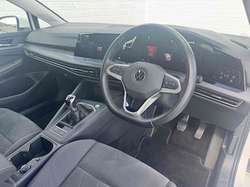Used Volkswagen Golf 2020 for sale - 76477970: Photo