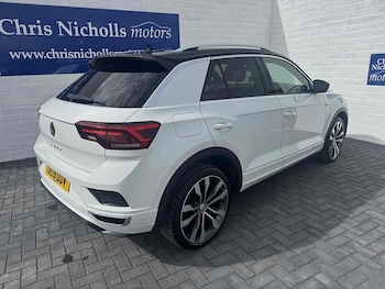 Used Volkswagen T-Roc 2019 for sale - 76477966: Photo
