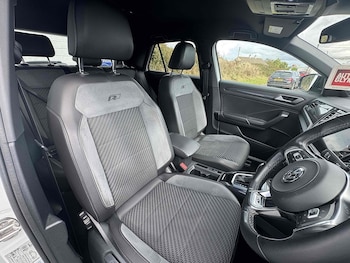 Used Volkswagen T-Roc 2019 for sale - 76477966: Photo