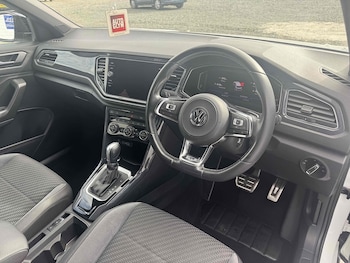Used Volkswagen T-Roc 2019 for sale - 76477966: Photo