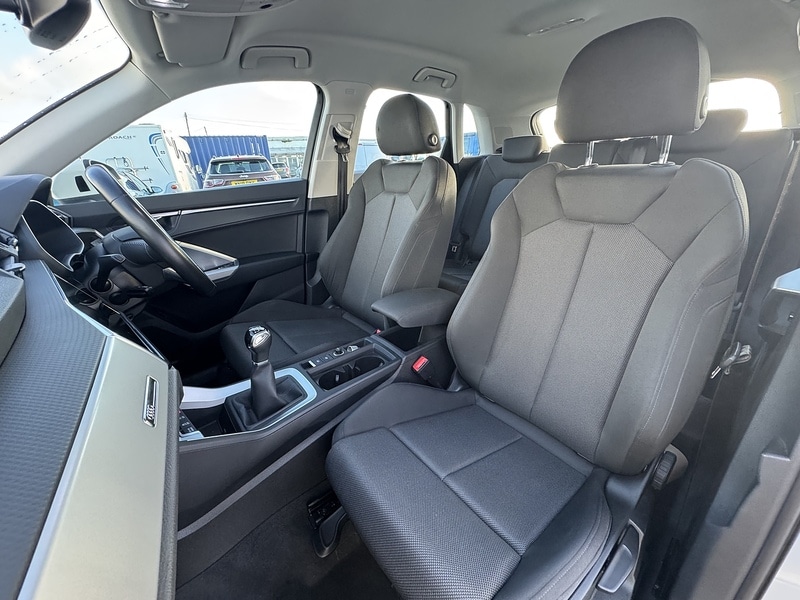 Used Audi Q3 2020 for sale - 76896585: Photo 3