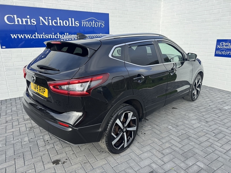 Used Nissan Qashqai 2018 for sale - 76477937: Photo 2
