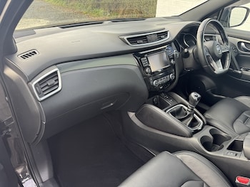 Used Nissan Qashqai 2018 for sale - 76477937: Photo