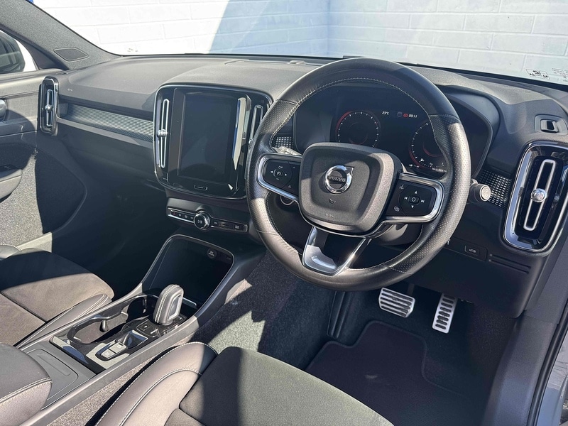 Used Volvo XC40 2021 for sale - 76477899: Photo 5