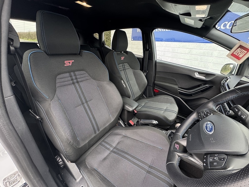 Used Ford Fiesta 2018 for sale - 76477856: Photo 3