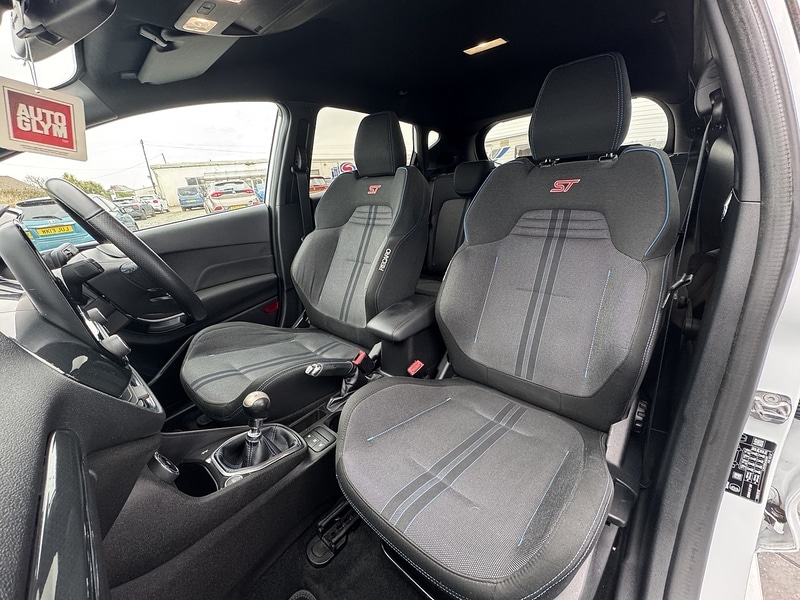 Used Ford Fiesta 2018 for sale - 76477856: Photo 4