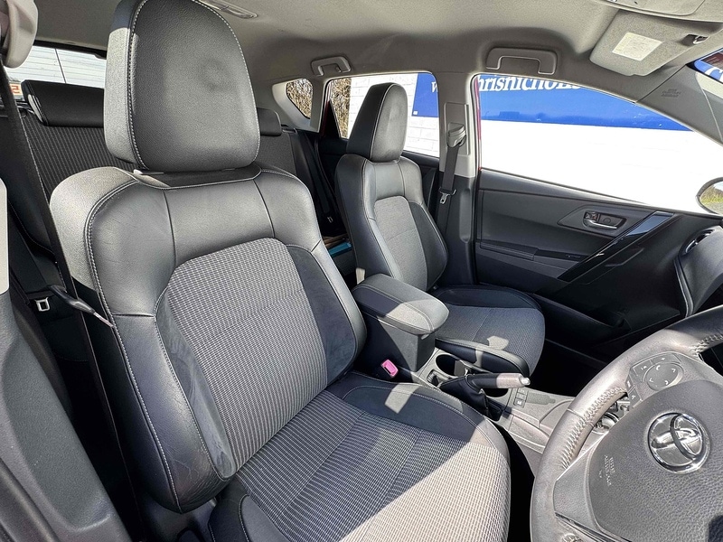 Used Toyota Auris 2016 for sale - 76477892: Photo 3