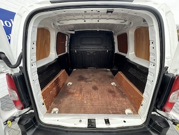 Used Citroen Berlingo 2021 for sale - 76477838: Photo