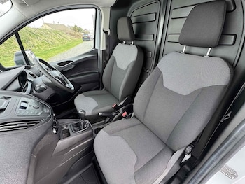 Used Ford Transit Courier 2018 for sale - 76477890: Photo